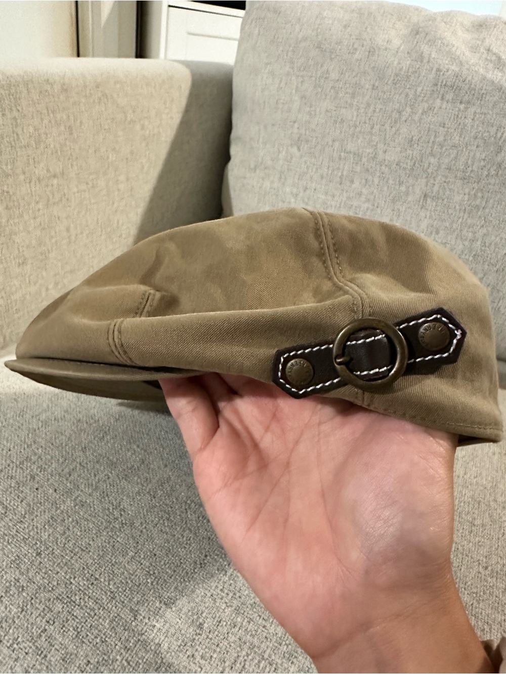 Authentic Burberry Blue Label Beige Flat Cap – Size 57cm (Excellent Condition)
